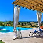 Casale Dei Gelsomini 8, Emma Villa Todi
