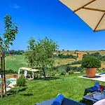 Casale Dei Gelsomini 8, Emma Villa Todi