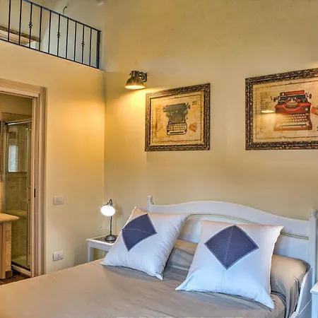 Casale Dei Gelsomini 8, Emma فيلة