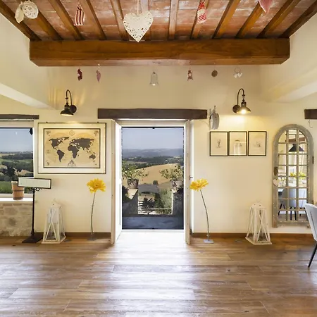 Casale Dei Gelsomini 8, Emma فيلة تودي