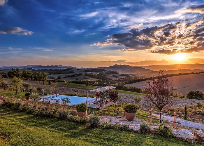 Casale Dei Gelsomini 8, Emma Villa Todi