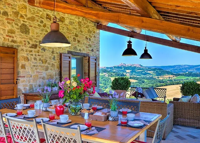 Villa Casale Dei Gelsomini 8, Emma Todi