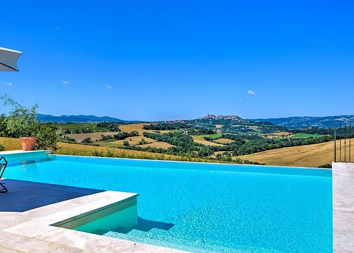 Casale Dei Gelsomini 8, Emma *