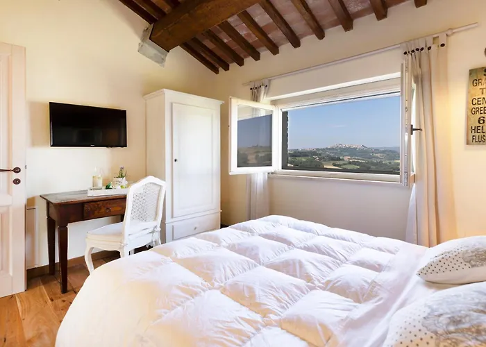 Casale Dei Gelsomini 8, Emma * Todi