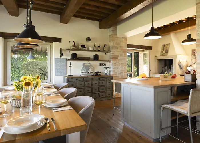 Casale Dei Gelsomini 8, Emma